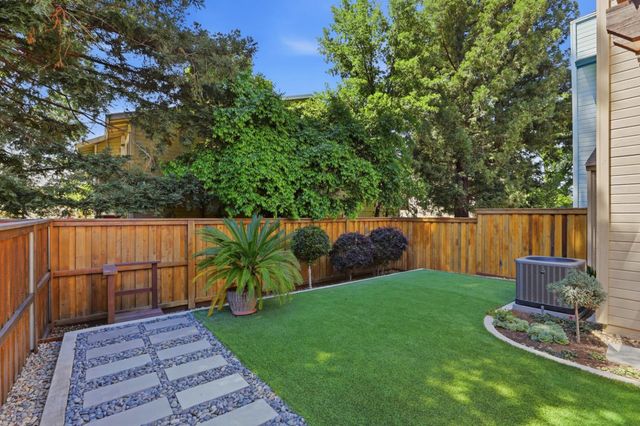 4825 Brittney Lee Ct, Sacramento, CA 95841