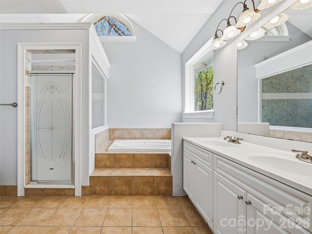 196 Blackbird Lane, Tryon, NC 28782
