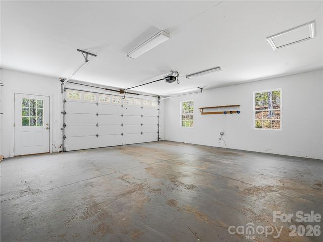196 Blackbird Lane, Tryon, NC 28782