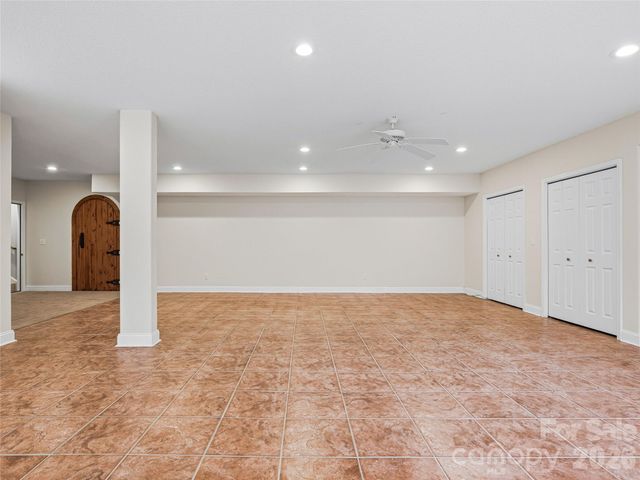 196 Blackbird Lane, Tryon, NC 28782