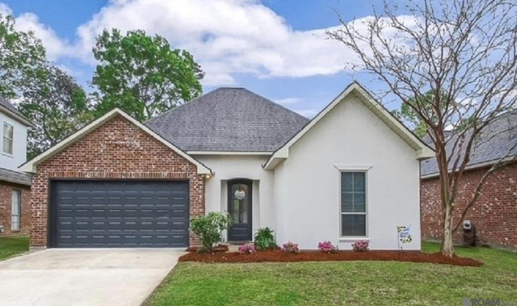 7446 Magnolia Garden Ct, Denham Springs, LA 70706