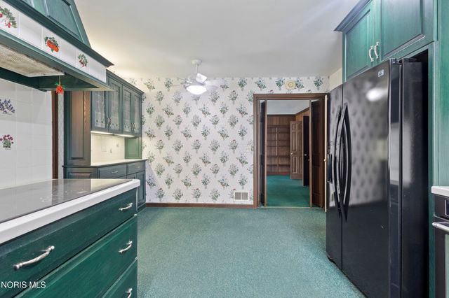 3905 Hillandale Road, Ottawa Hills, OH 43606