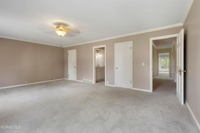 3905 Hillandale Road, Ottawa Hills, OH 43606