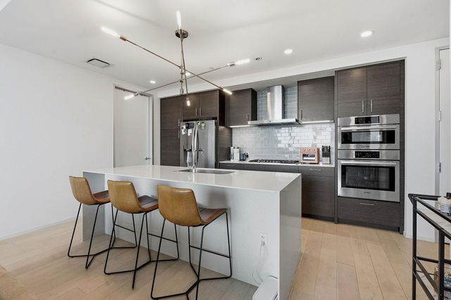 301 West Ave 1907, Austin, TX 78701