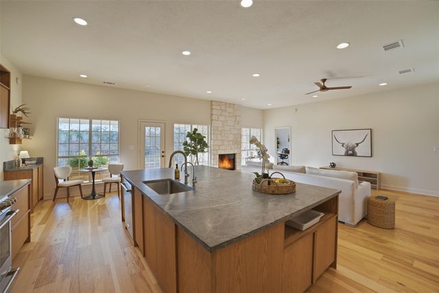 814 Texas TRL, Austin, TX 78737