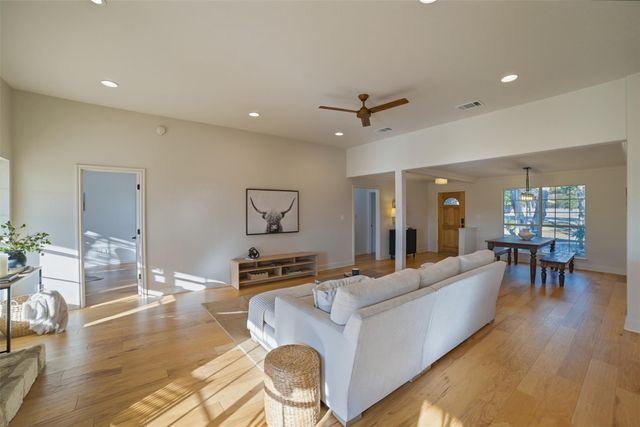 814 Texas TRL, Austin, TX 78737