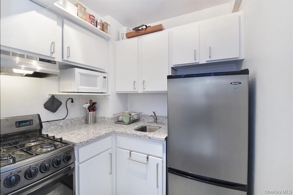 210 E 63rd Street 11B, New York (manhattan), NY 10065 — photo 4