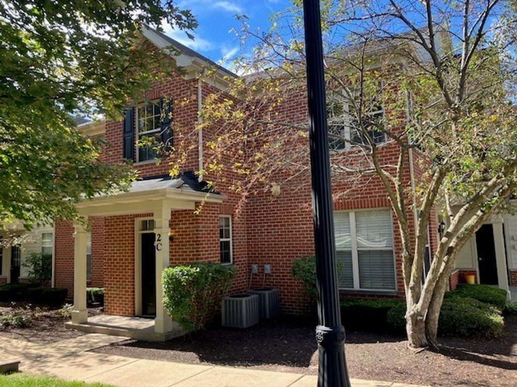 1032 Swift Road 2C, Glen Ellyn, IL 60137