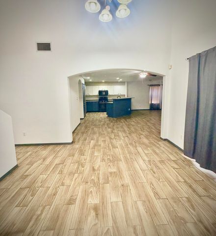 10831 Antler Tool Road SW, Albuquerque, NM 87121