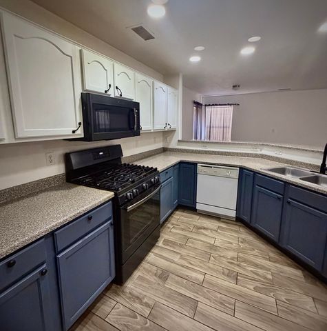 10831 Antler Tool Road SW, Albuquerque, NM 87121