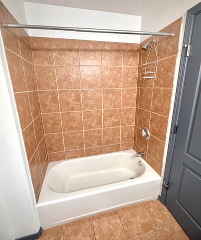 10831 Antler Tool Road SW, Albuquerque, NM 87121