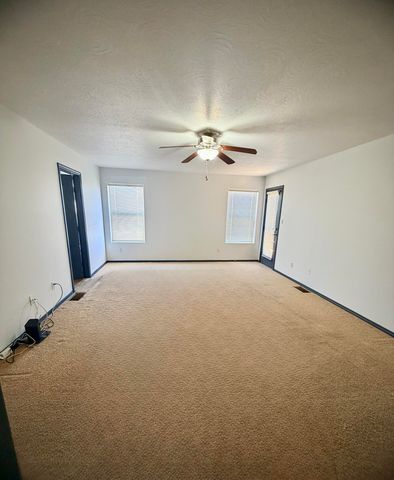 10831 Antler Tool Road SW, Albuquerque, NM 87121