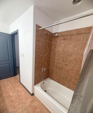 10831 Antler Tool Road SW, Albuquerque, NM 87121