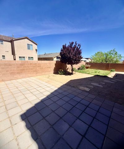 10831 Antler Tool Road SW, Albuquerque, NM 87121