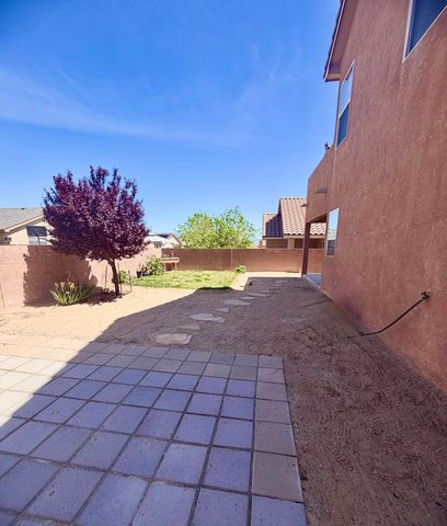 10831 Antler Tool Road SW, Albuquerque, NM 87121