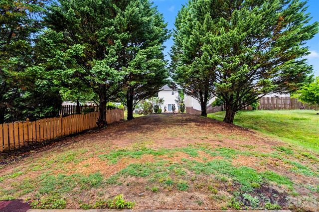 17507 Westmill Lane, Charlotte, NC 28277