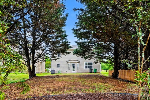 17507 Westmill Lane, Charlotte, NC 28277