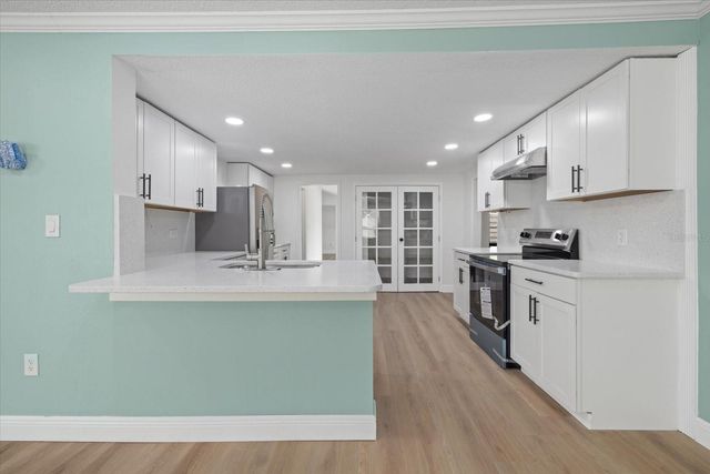 2818 OLYMPIC STREET, Sarasota, FL 34231
