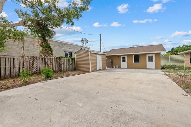2818 OLYMPIC STREET, Sarasota, FL 34231