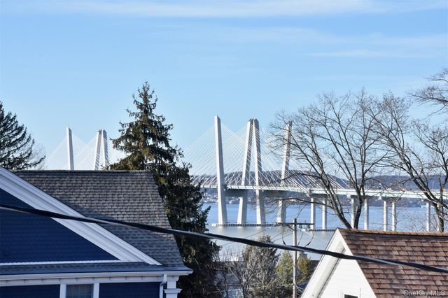 8 Washington Place, Tarrytown, NY 10591