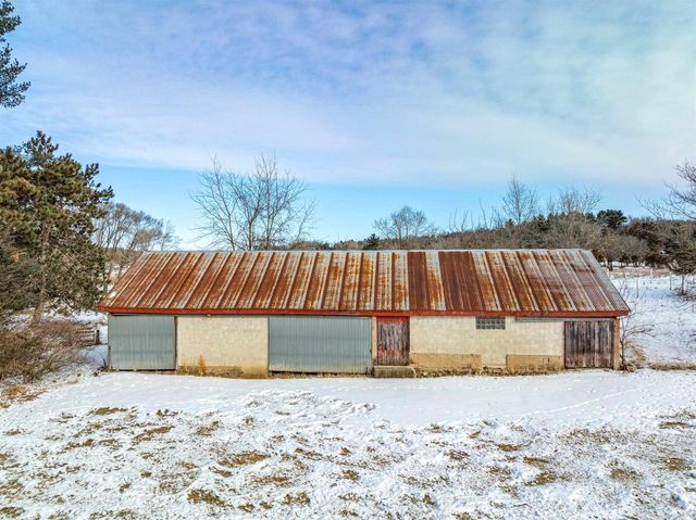 N9380 County Rd XX Road, Wisconsin Dells, WI 53965