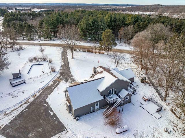 N9380 County Rd XX Road, Wisconsin Dells, WI 53965
