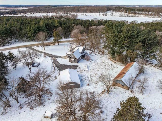 N9380 County Rd XX Road, Wisconsin Dells, WI 53965