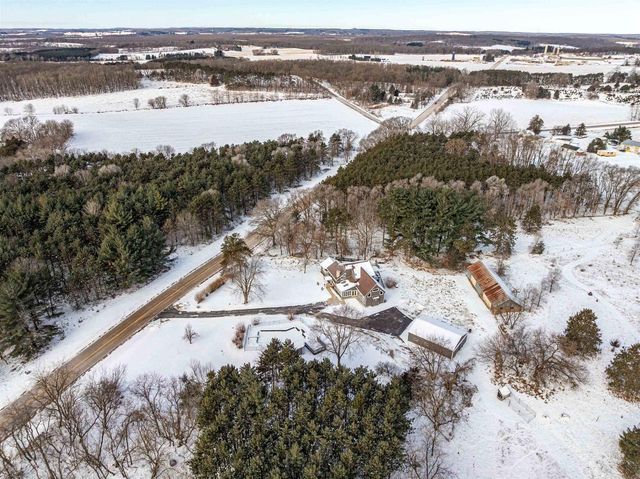 N9380 County Rd XX Road, Wisconsin Dells, WI 53965