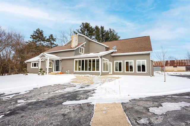 N9380 County Rd XX Road, Wisconsin Dells, WI 53965