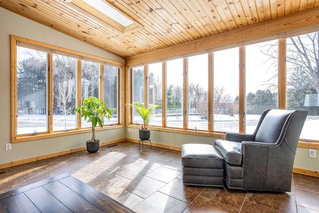 N9380 County Rd XX Road, Wisconsin Dells, WI 53965