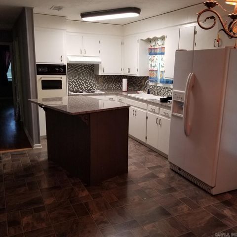 2121 Jones St, Malvern, AR 72104