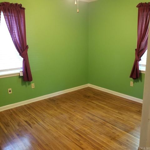 2121 Jones St, Malvern, AR 72104