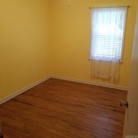 2121 Jones St, Malvern, AR 72104