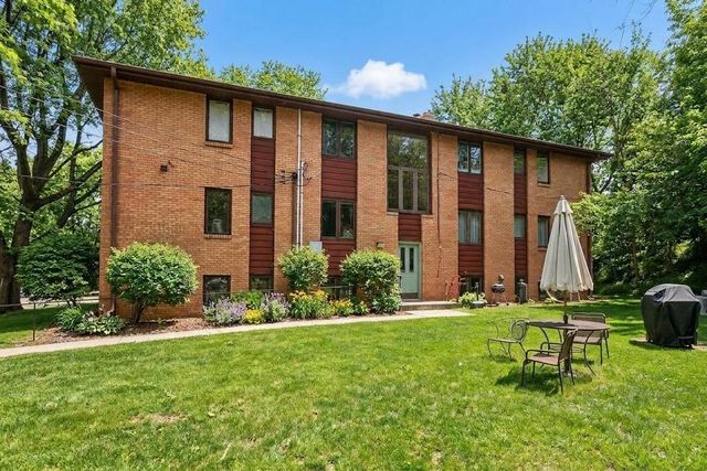 2307 Unity Avenue N, Golden Valley, MN 55422