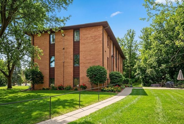 2307 Unity Avenue N, Golden Valley, MN 55422