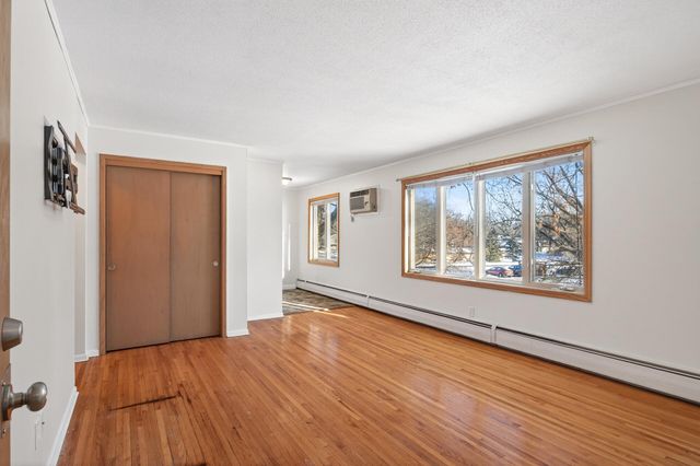 2307 Unity Avenue N, Golden Valley, MN 55422