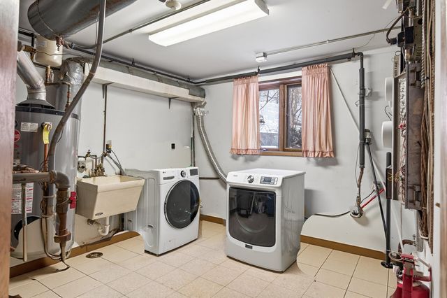 2307 Unity Avenue N, Golden Valley, MN 55422