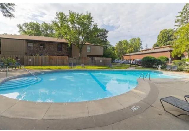 2307 Unity Avenue N, Golden Valley, MN 55422