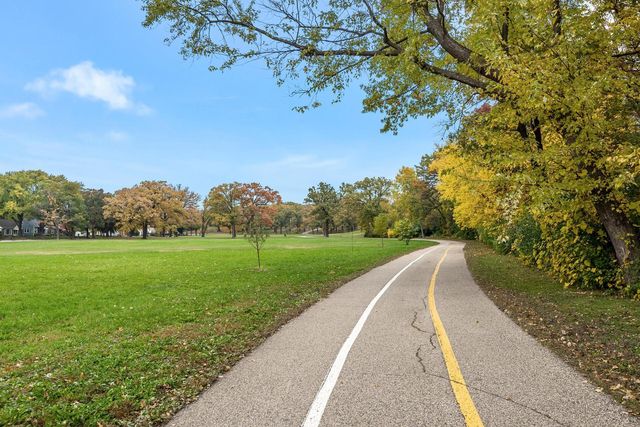 2307 Unity Avenue N, Golden Valley, MN 55422