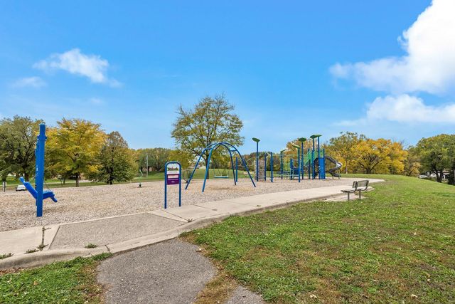 2307 Unity Avenue N, Golden Valley, MN 55422