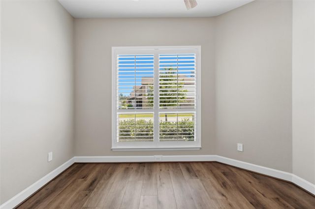 542 Carina Gaze Drive, Conroe, TX 77318