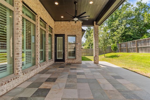 542 Carina Gaze Drive, Conroe, TX 77318