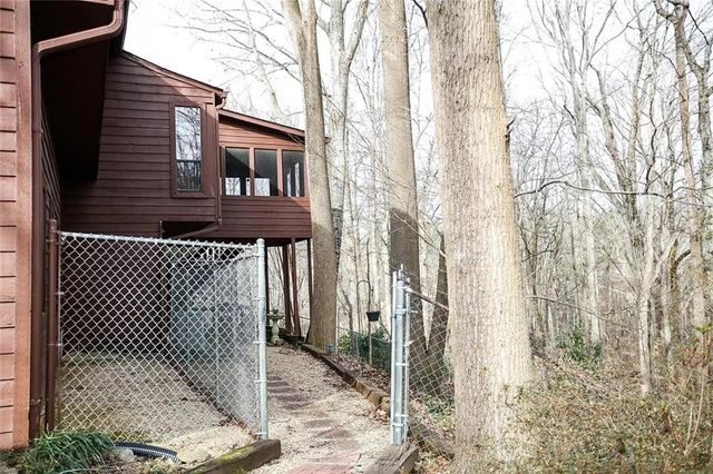 5100 Forest Mist SE Drive, Smyrna, GA 30082