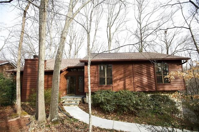 5100 Forest Mist SE Drive, Smyrna, GA 30082