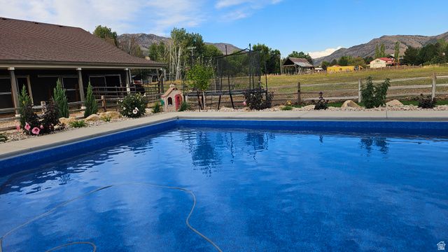 560 S 8600 E, Huntsville, UT 84317