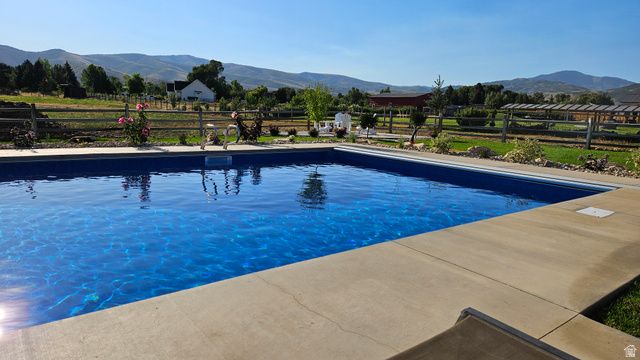 560 S 8600 E, Huntsville, UT 84317