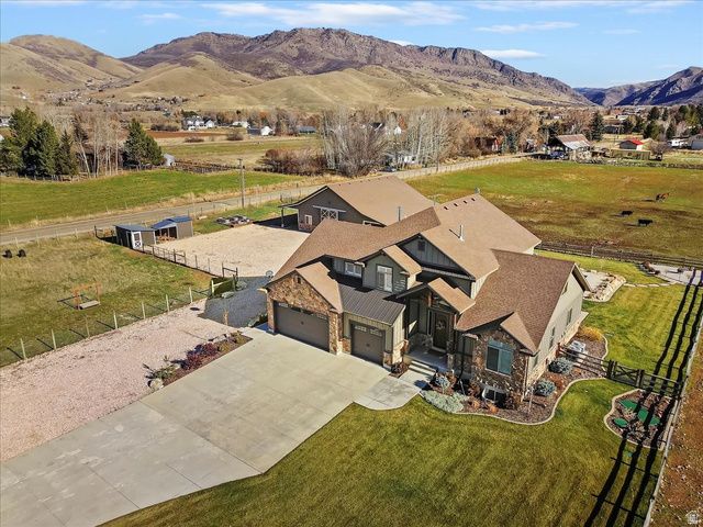 560 S 8600 E, Huntsville, UT 84317