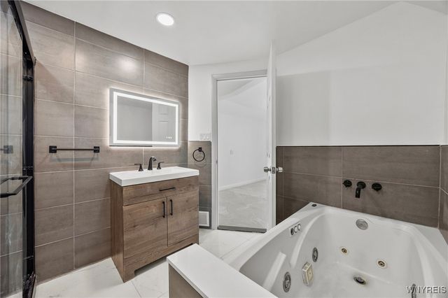 24 Home Place, Lackawanna, NY 14218