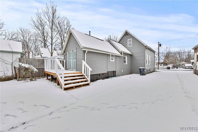 24 Home Place, Lackawanna, NY 14218