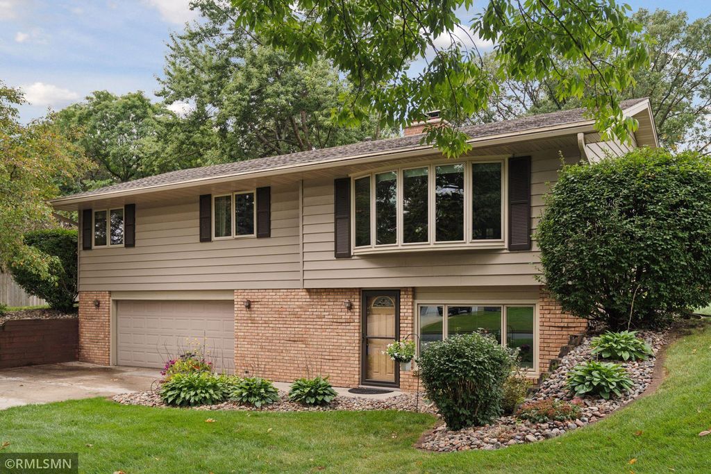 13414 Jonquil Street NW, Andover, MN 55304